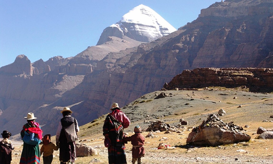 Tibet Overland Tours: An Adventure Across The Roof Of The World Central Tibet To Everest Tour: Exploring The Roof Of The World 4