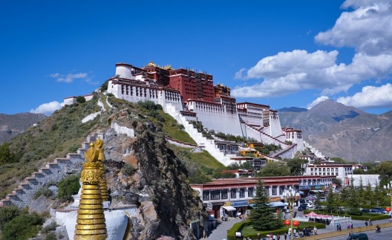 Discover The Spiritual Heart Of Tibet: The Ultimate Kailash Tour 3