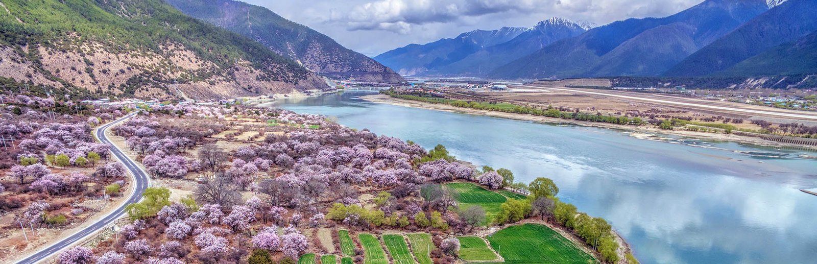 Lake Of The Oracle: Lhasa And Yamdrok Lake Exploration 1