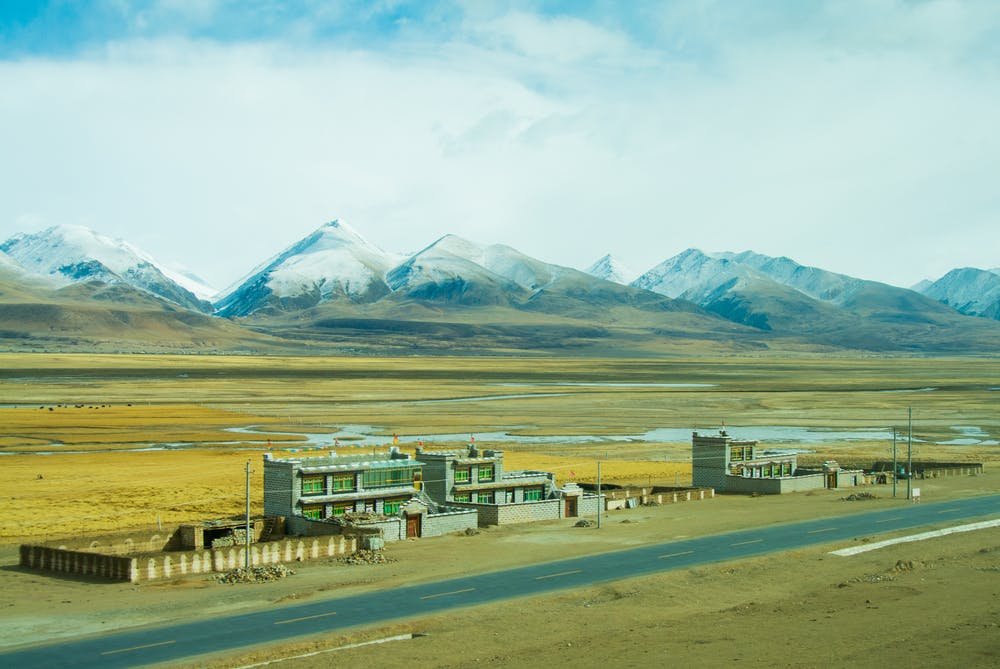 Visiting The Land Of Snow: A Comprehensive Guide To Tibet 3