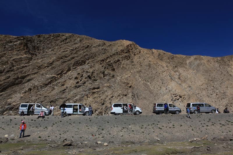 A Rapid Ascent: 3-day Lhasa To Everest Base Camp Tour 2